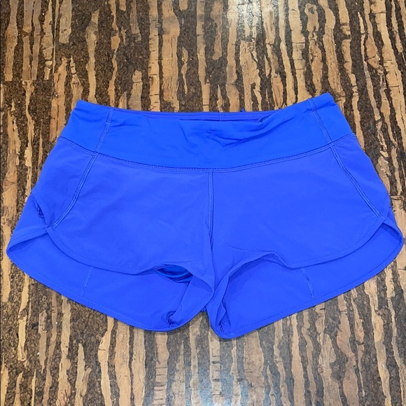 lululemon athletica Pants - Lululemon hotly hot shorts